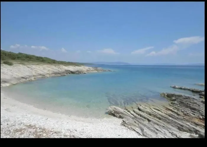 In Near The Sea Vrsi