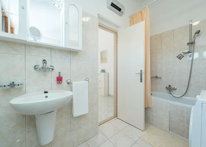 In Near The Sea Apartman Vrsi