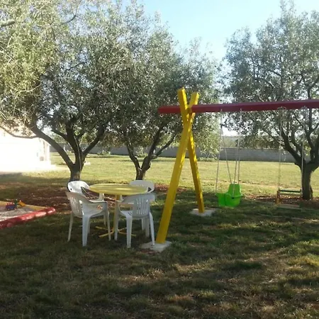 Spacious With Garden Appartamento