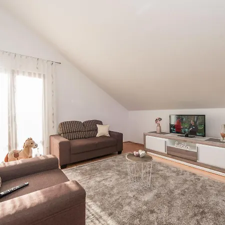 Spacious With Garden